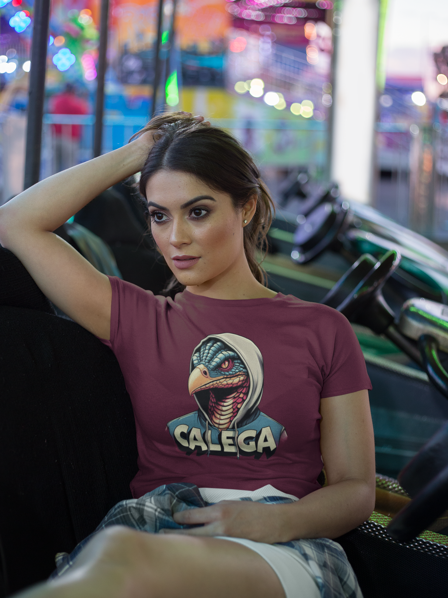 T-shirt CALEGA Women Reptile, design streetwear audacieux avec motif reptilien artistique, coupe moderne pour femmes stylées
