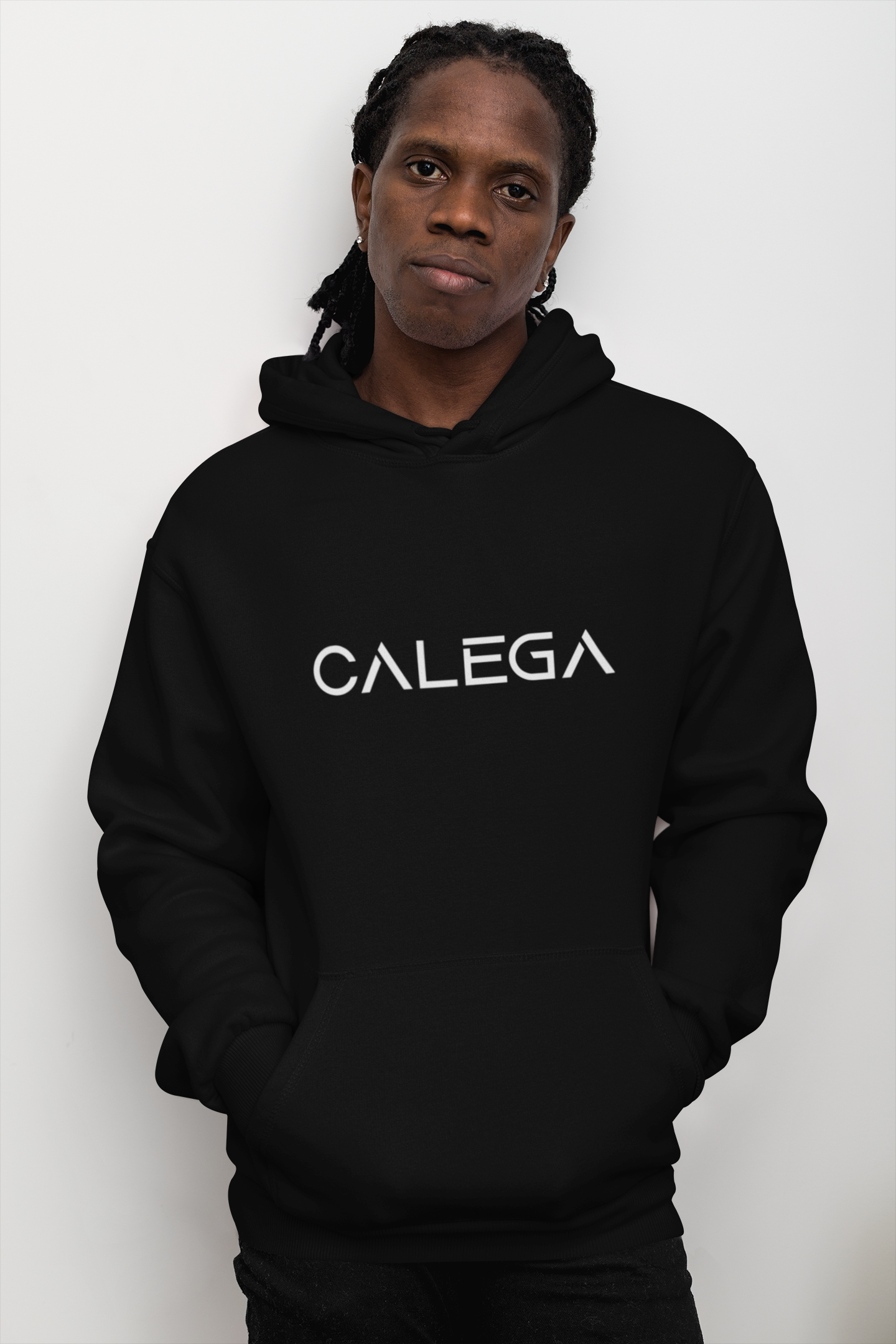 Sweat à capuche blanc pour homme avec logo CALEGA blanc, style streetwear minimaliste et urbain