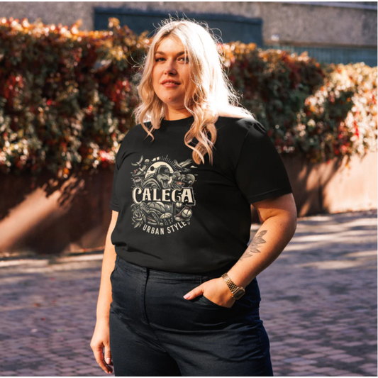 T-shirt Eagle Urban Style pour femme, motif aigle urbain graphique, look streetwear moderne signé CALEGA