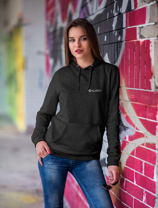 sweat à capuche premium femme brodé CALEGA style streetwear haut de gamme, confort et élégance urbaine pour femmes modernes CALEGA Women
